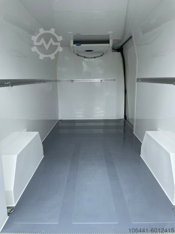 Gekoelde bakwagen RENAULT Master Kühlkasten L3 / H2 Carrier Xarios 300 GH