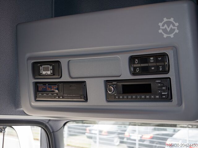 Flatbed truck with tarp Mercedes-Benz Atego 1224 L Curtainsider Schiebeplane li/re Ladebordwand BigSpace