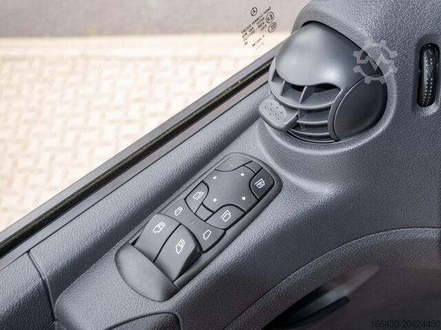 Flatbed truck with tarp Mercedes-Benz Atego 1224 L Curtainsider Schiebeplane li/re Ladebordwand BigSpace