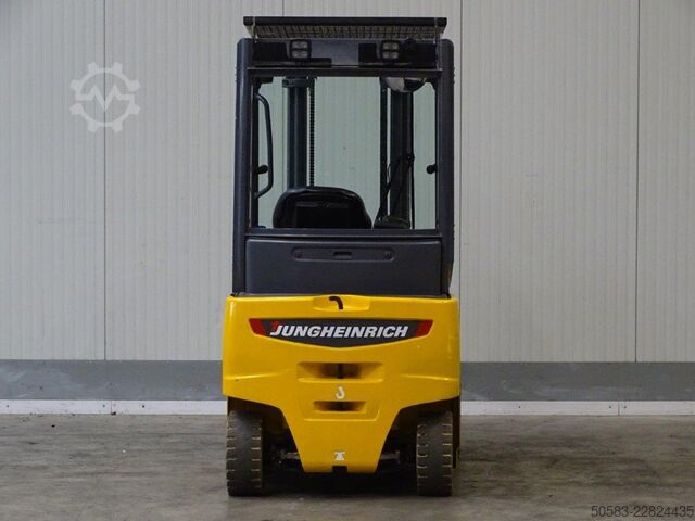 Carretilla eléctrica de 4 ruedas Jungheinrich EFG320