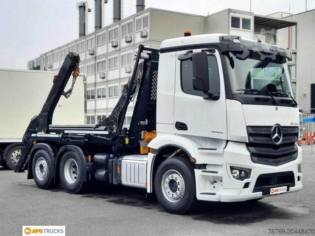 Skip truck MERCEDES-BENZ 2553 L ACTROS Nachlauf-Lenkachse Liege