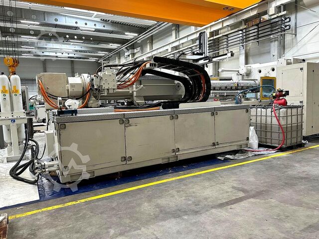 Vstřikovací stroj KraussMaffei KM 950-17200 MX