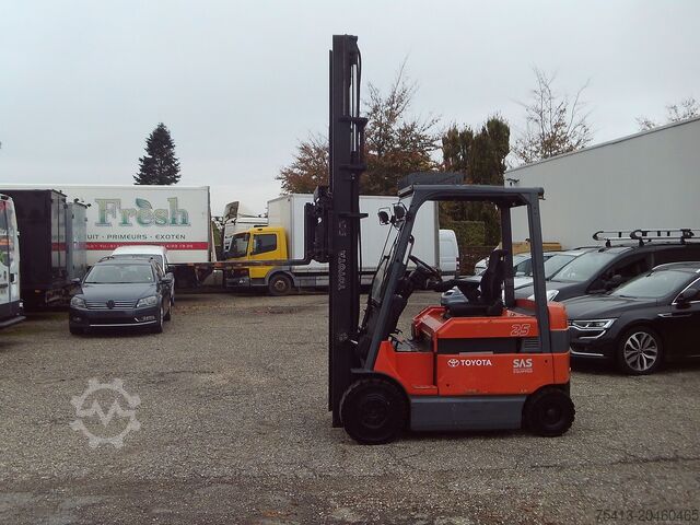 περονοφόρο ανυψωτικό Toyota 7fbmf25 electriche