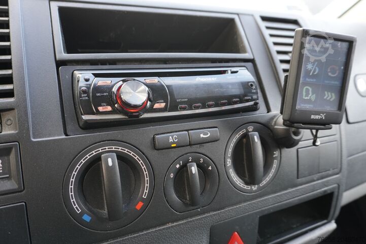 Skříňová dodávka Volkswagen Transporter 2.5 TDI 130PK AUTOMAAT - Airco - Ra...