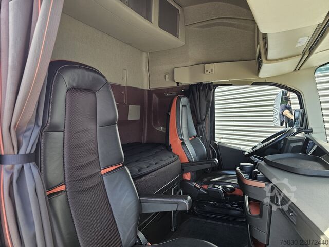  Volvo FH 16 750 / 8x4 / 245.000 kg / RETARDER /
