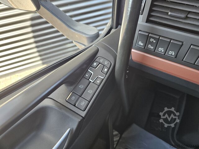  Volvo FH 16 750 / 8x4 / 245.000 kg / RETARDER /