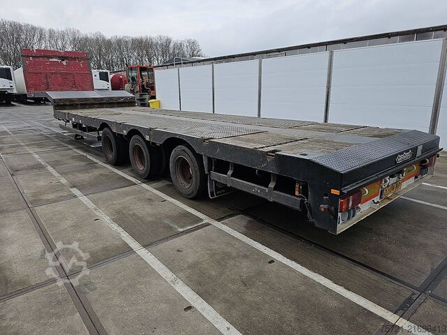 Low loader NOOTEBOOM OSD-48-03V/L