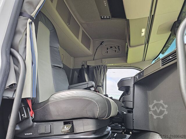 Standaard trekker VOLVO FH 500 6X4 RETARDER WB340