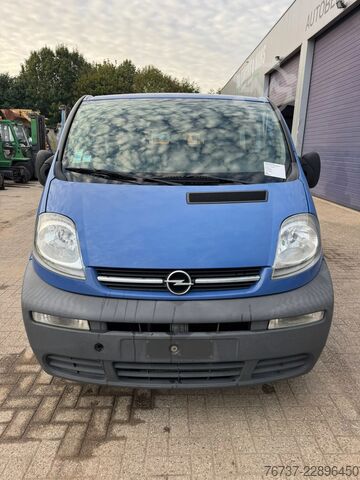Teslimat kamyoneti çift kabin Opel Vivaro **5 SEATS-BELGIAN ORIGINE**