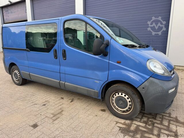 Teslimat kamyoneti çift kabin Opel Vivaro **5 SEATS-BELGIAN ORIGINE**