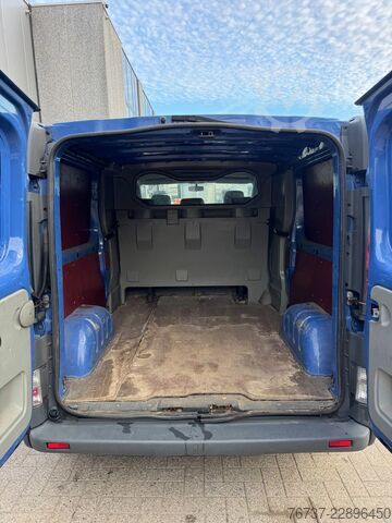 Teslimat kamyoneti çift kabin Opel Vivaro **5 SEATS-BELGIAN ORIGINE**