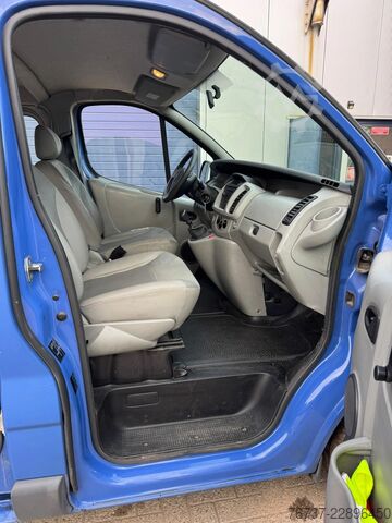 Teslimat kamyoneti çift kabin Opel Vivaro **5 SEATS-BELGIAN ORIGINE**