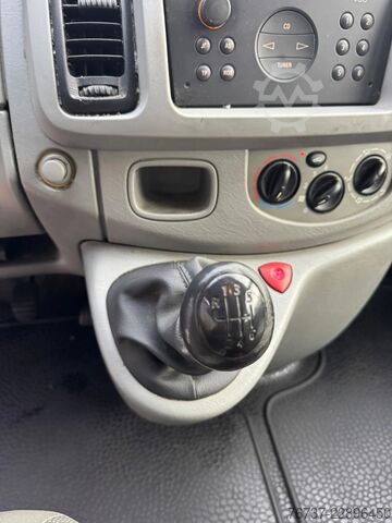 Teslimat kamyoneti çift kabin Opel Vivaro **5 SEATS-BELGIAN ORIGINE**
