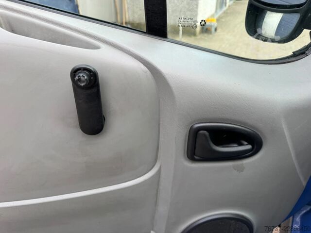 Teslimat kamyoneti çift kabin Opel Vivaro **5 SEATS-BELGIAN ORIGINE**