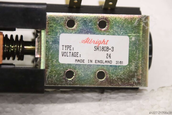 Kontaktor Albright SW180B-3