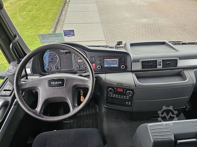 MAN 18.400 TGS DAY CAB  265TKM