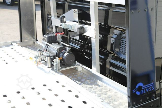 Furgon samochodowy do przewozu aut IVECO Daily Automatic, Alu- Aufbau, Voll- Luft