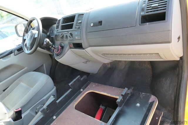 Duba panelată VW T5 Transporter 2.0 TDI PARKTRONIK EURO-5 2xSCHIEBETÜR CoC