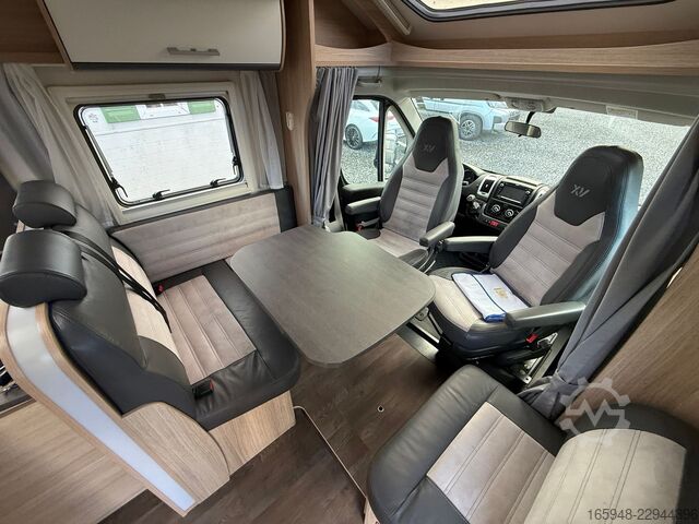 Teilintegriertes Wohnmobil SUNLIGHT T 69 L XV EDITION | *Hubbett,Markise,RFK,SAT+TV*