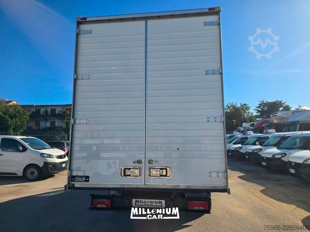 Furgão de painéis IVECO DAILY 60-15 FURGONE 4,90 (2018)