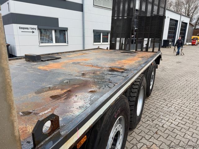 Autószállító teherautó IVECO AS320S50 Baumaschinentransporter hydr. Rampe