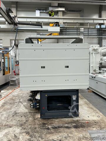 Vstřikovací stroj Arburg 720 S 3200-2100