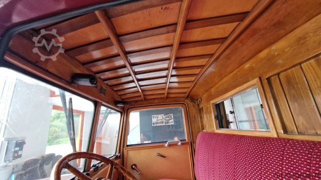 Minibus Berna Adler mit Frech Hoch Sissach Aufbau Cabrio