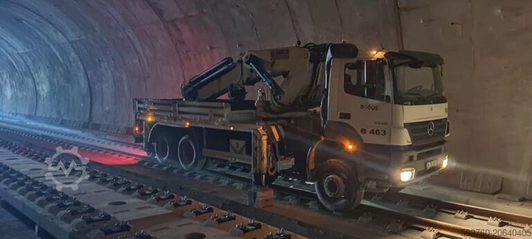 Lánctalpas kotrógép Volvo EW205E Rail Excavator