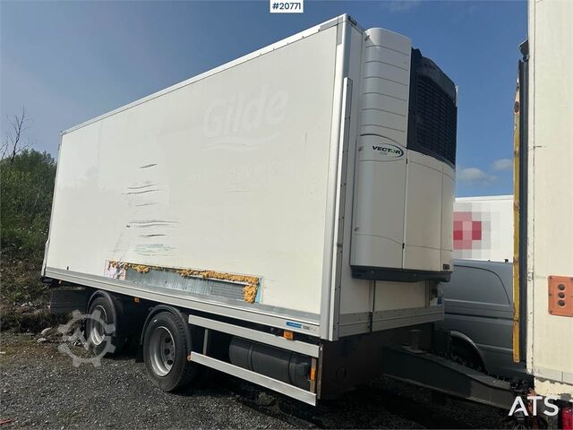 Box body HFR 2 axle cabinet trailer w/ Vector unit