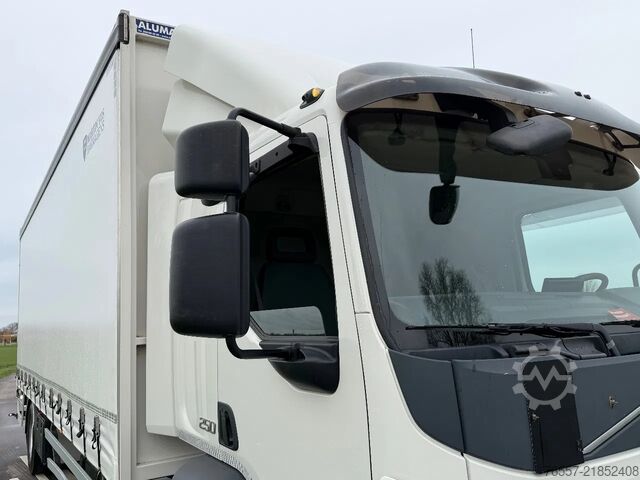 Telone scorrevole Volvo FL FL250.18 Schuifzeil Bakwagen met Laadklep