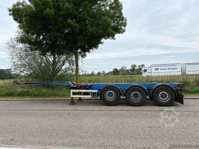 Transport af containere Renders EURO 800 Multichassis / Mercees Axles / Liftaxl...