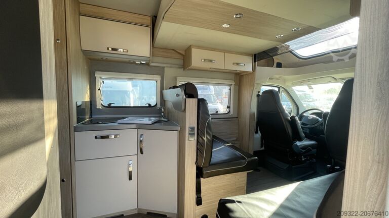 Delintegrerad husbil Fiat Ducato Carasuite 650 MF 5 | 5 Posti Letto | Semintegrato