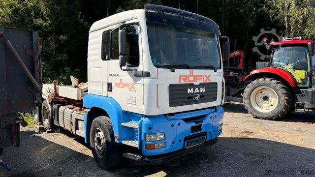 Autocamion cu destinație specială MAN TGA 26.430 6x4 Silo Aufsteller Bj 2005