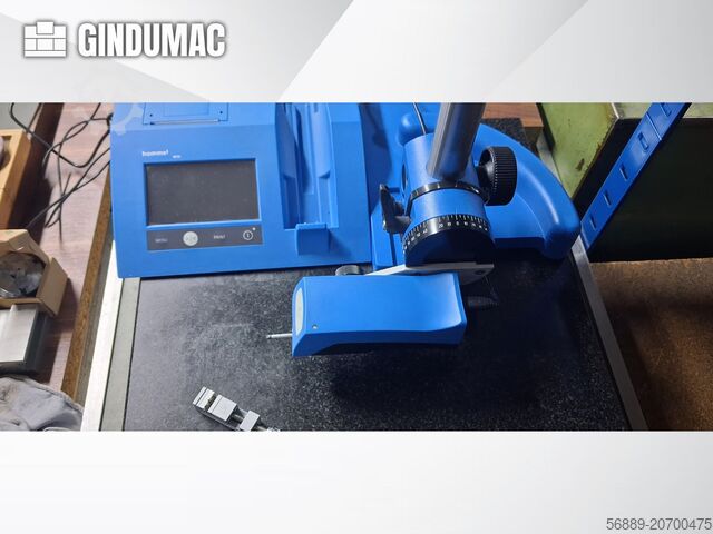 Optische Messmaschine KEYENCE IM-8020