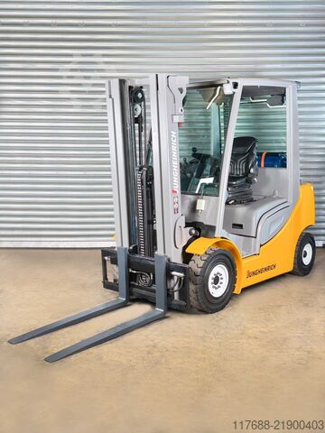 LPG frontlastare Jungheinrich TFG 4254s - Service Neu - Triplex - 2.5t - 4.7m Hub - VW
