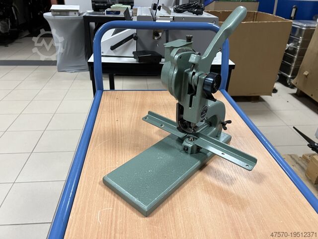 Ösenspritzmaschine Hang Piccolo 101 Eyeletting machine