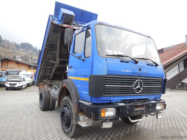 Autocarro ribaltabile Mercedes-Benz 1217 AK Allrad Dreiseitenkipper