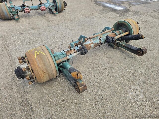 Axel ROR tmt 9 tons traileraxle single tires.