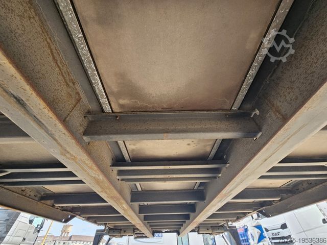 Wiellader KOMATSU WA200 * WENIG BELASTET * TOP * NEUE REIFEN