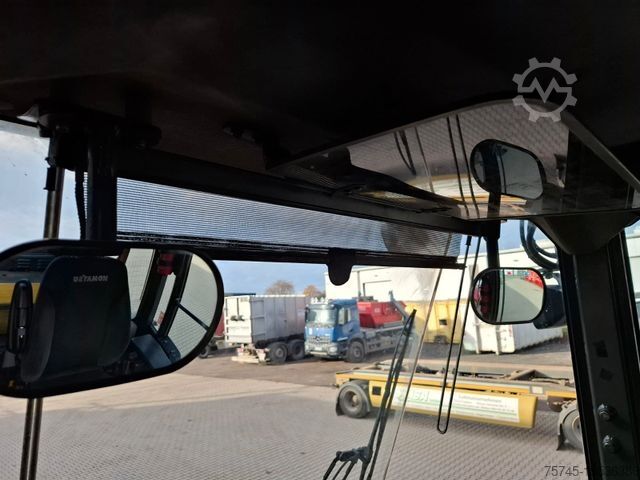 Wiellader KOMATSU WA200 * WENIG BELASTET * TOP * NEUE REIFEN