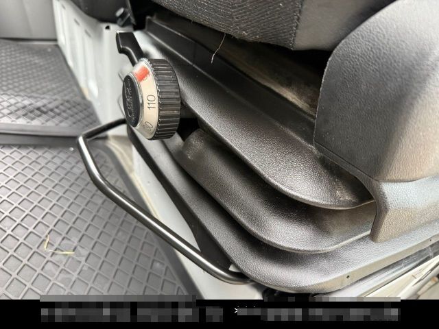 High top van MERCEDES-BENZ Sprinter 314 CDi L2H2 Kasten Klima