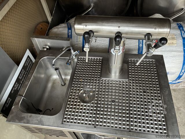Mobil bira dağıtım ünitesi HAGOLA Gastronomie-Technik hkt16
