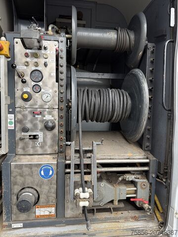 Box van Mercedes-Benz Vario 816 CDI Kastenwagen Einbauten