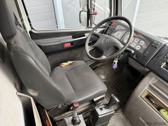 Box van Mercedes-Benz Vario 816 CDI Kastenwagen Einbauten