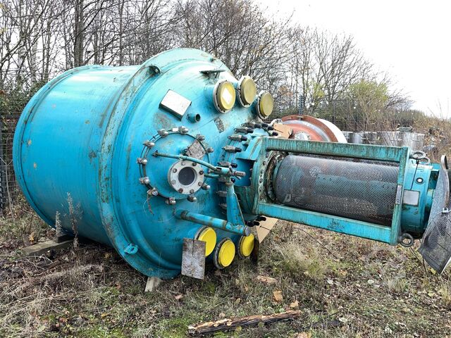 10,000 Litre Pfaudler Model CE10000 Vertical Glass Lined Reactor Pfaudler CE10000