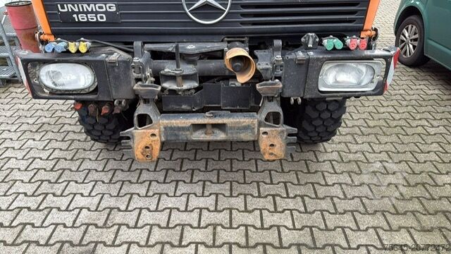 Unimog Mercedes-Benz Unimog U1650