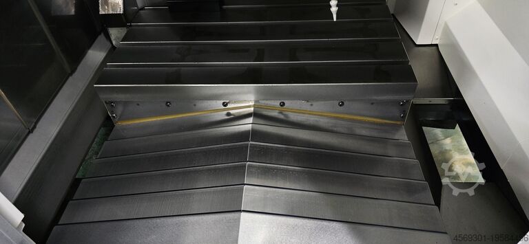 Centre d’usinage vertical Okuma MP-46V