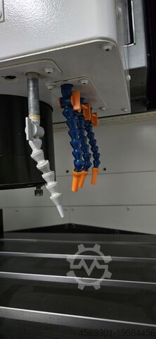 Dik işleme merkezi Okuma MP-46V