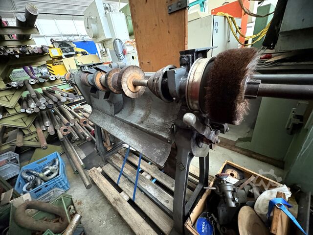 Schoenmakerij poetsmachine Ausputzmaschine 