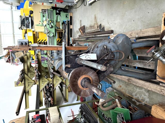 Schoenmakerij poetsmachine Ausputzmaschine 